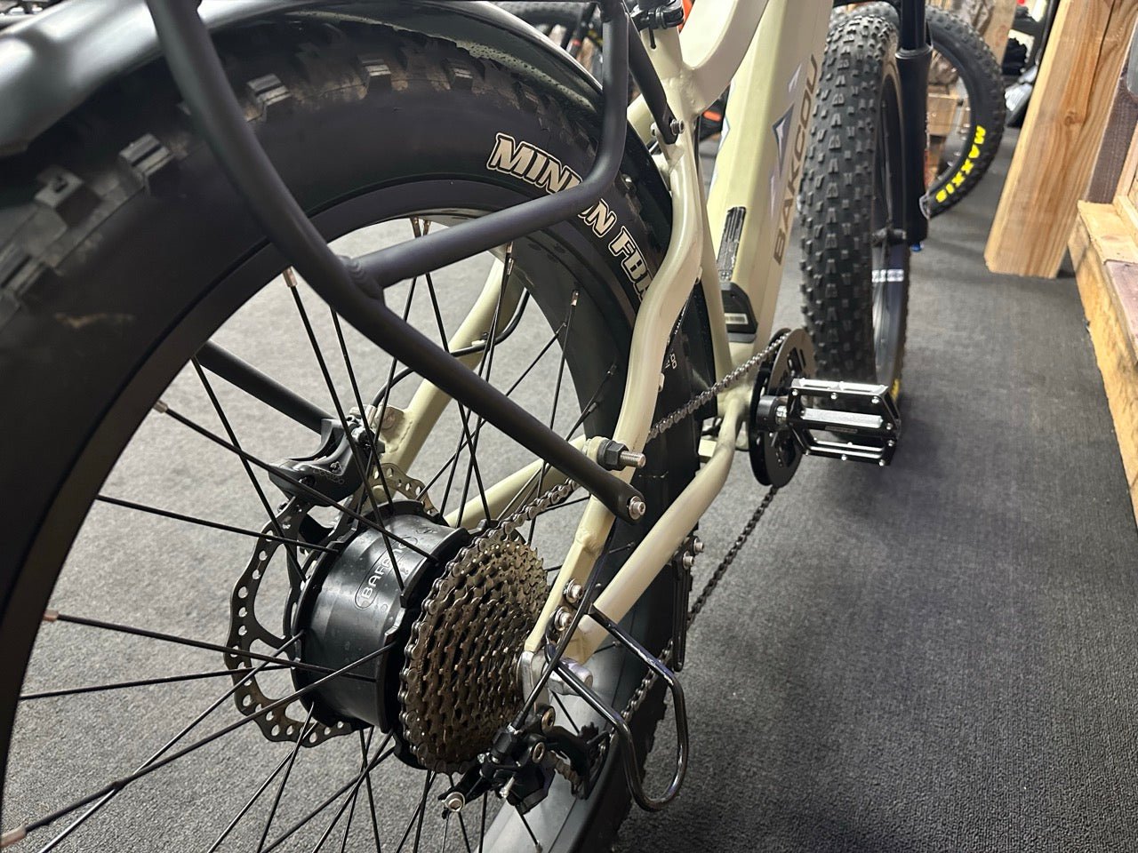 Flatlander 26"/ Matte Desert Tan / 17.5ah / #0329