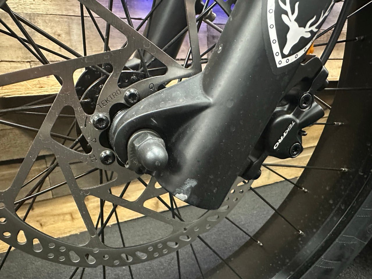 Grizzly / Matte Black / 21ah / #0138