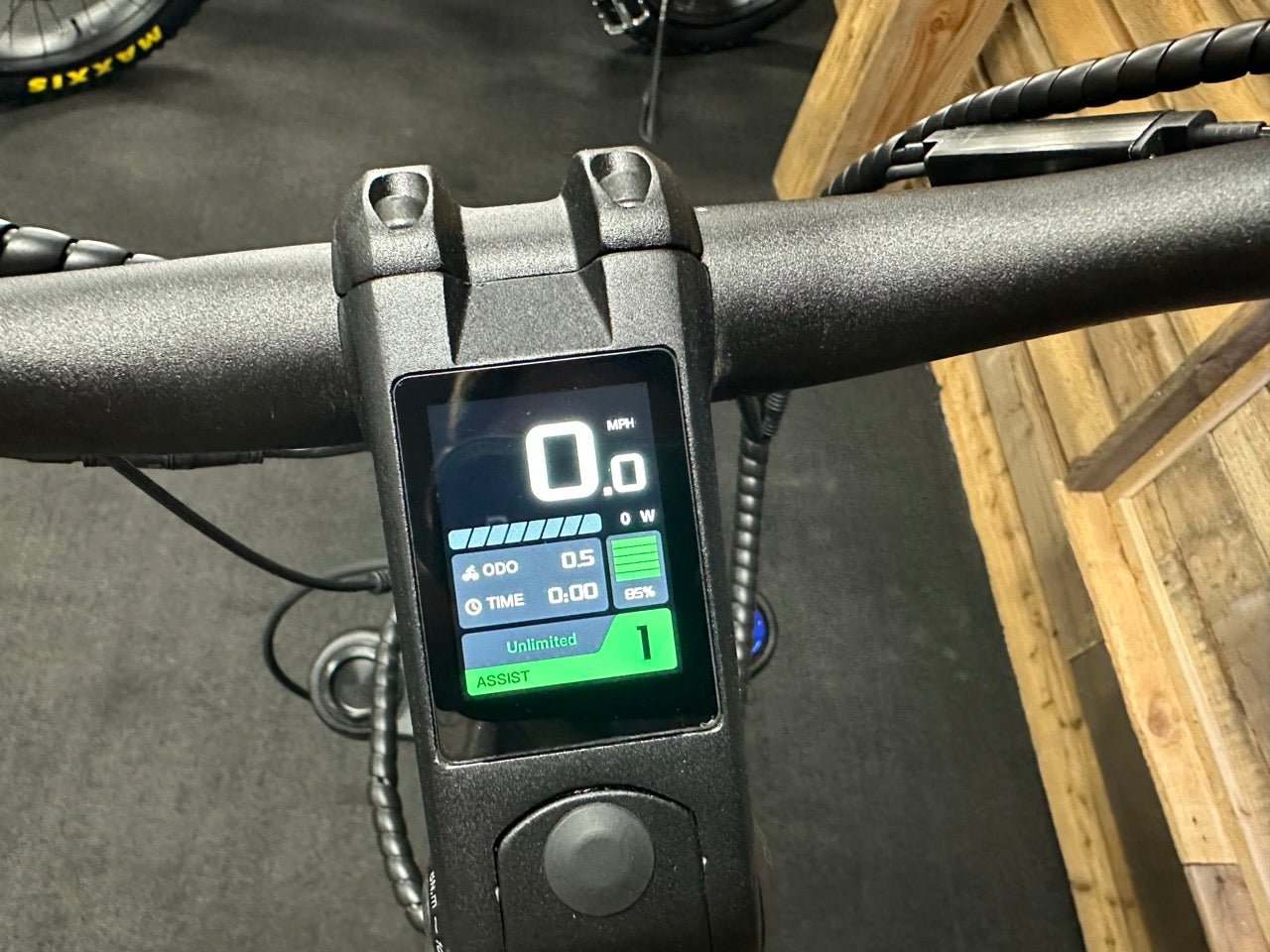 Mule SD 24" / Matte Gunmetal Grey / 20ah / 0100