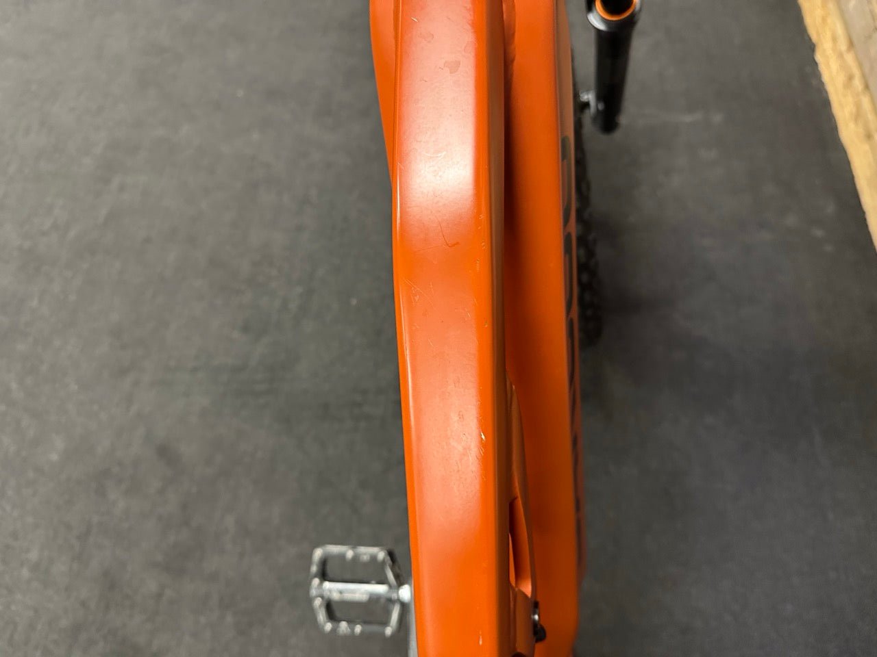 Scout 26" / Medium 17" / Matte Burnt Orange / 17.5ah / #0333
