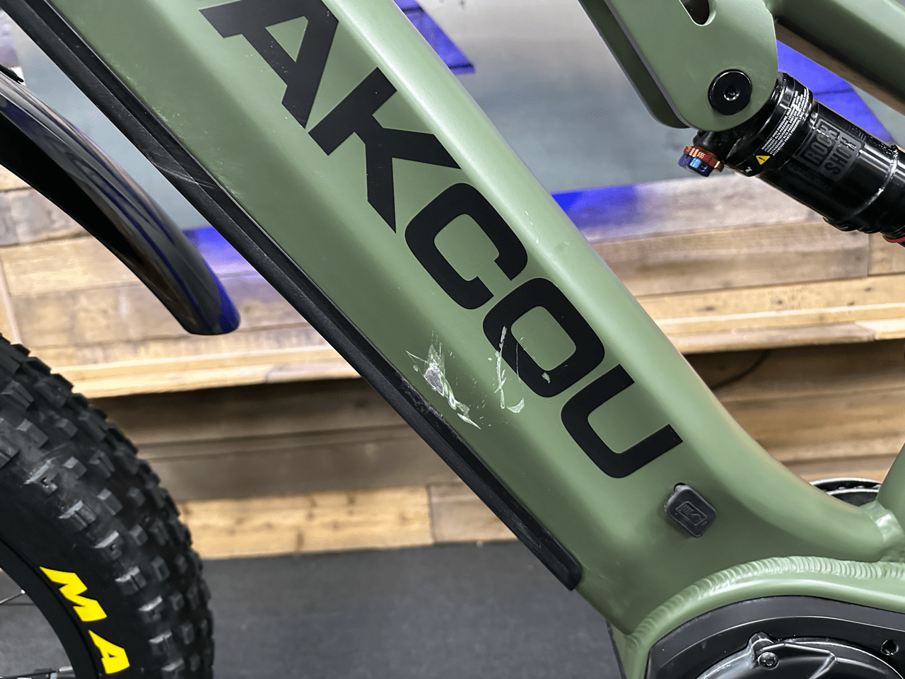 Scout Large / Matte Army Green / 21ah / #0210