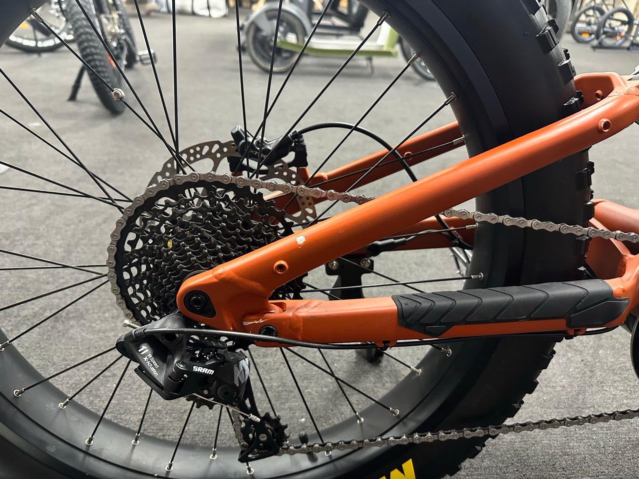 Scout / Medium / Matte Burnt Orange / 21ah - Demo Special #0896