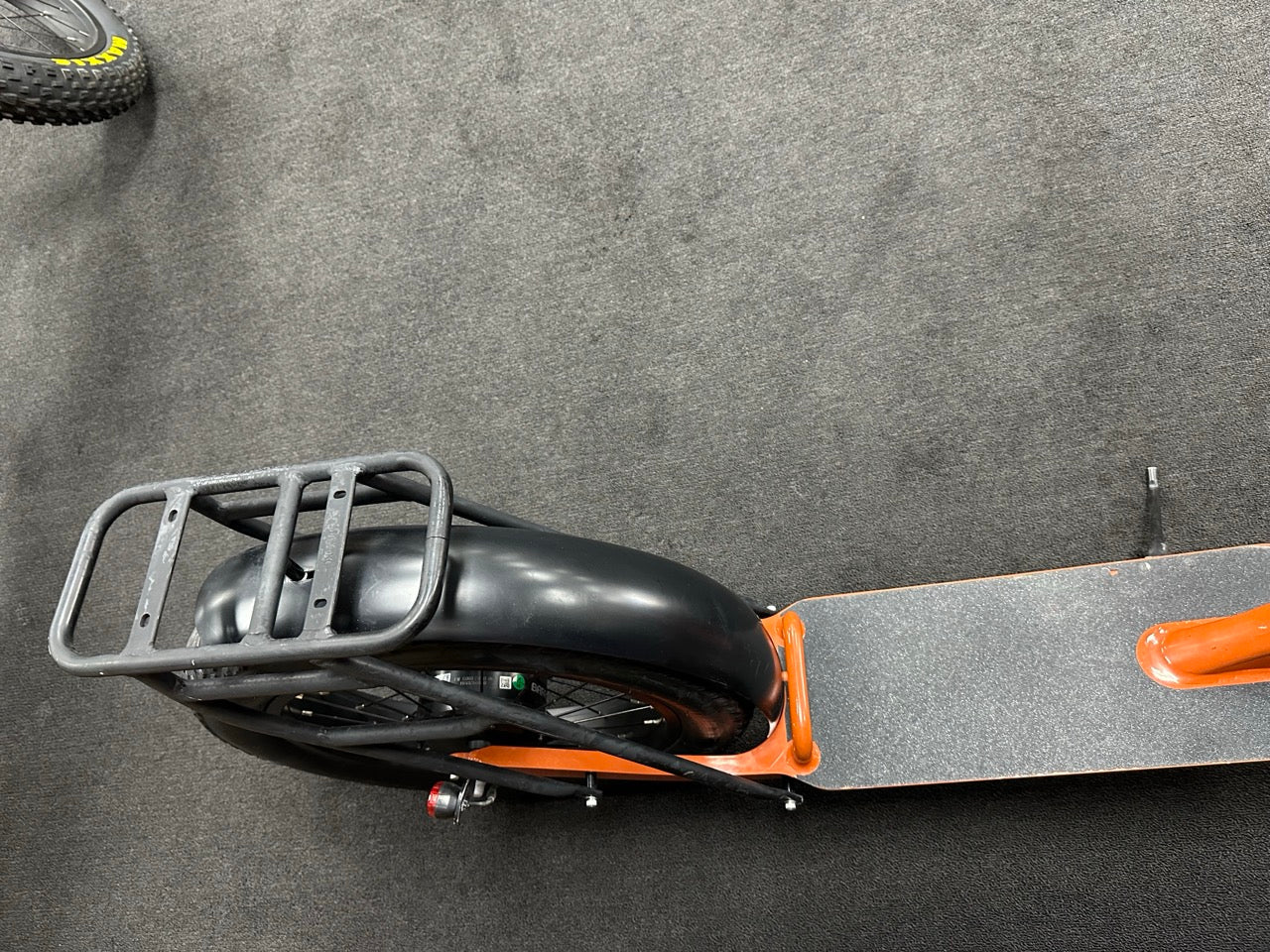 Timberwolf / Gloss Orange / 17.5ah / #3084