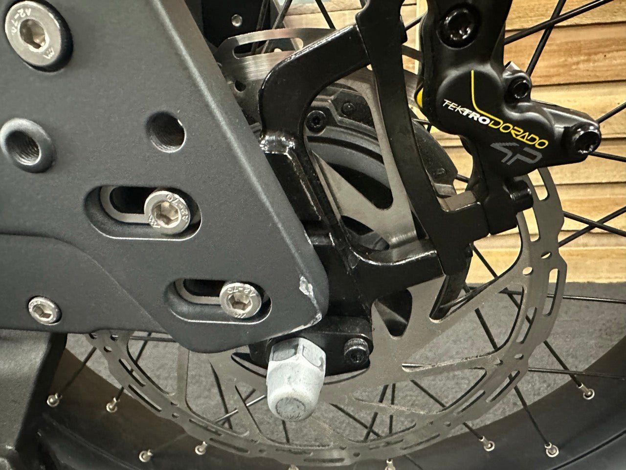 Flatlander SD 24" / Gunmetal Grey / 20ah / 0025