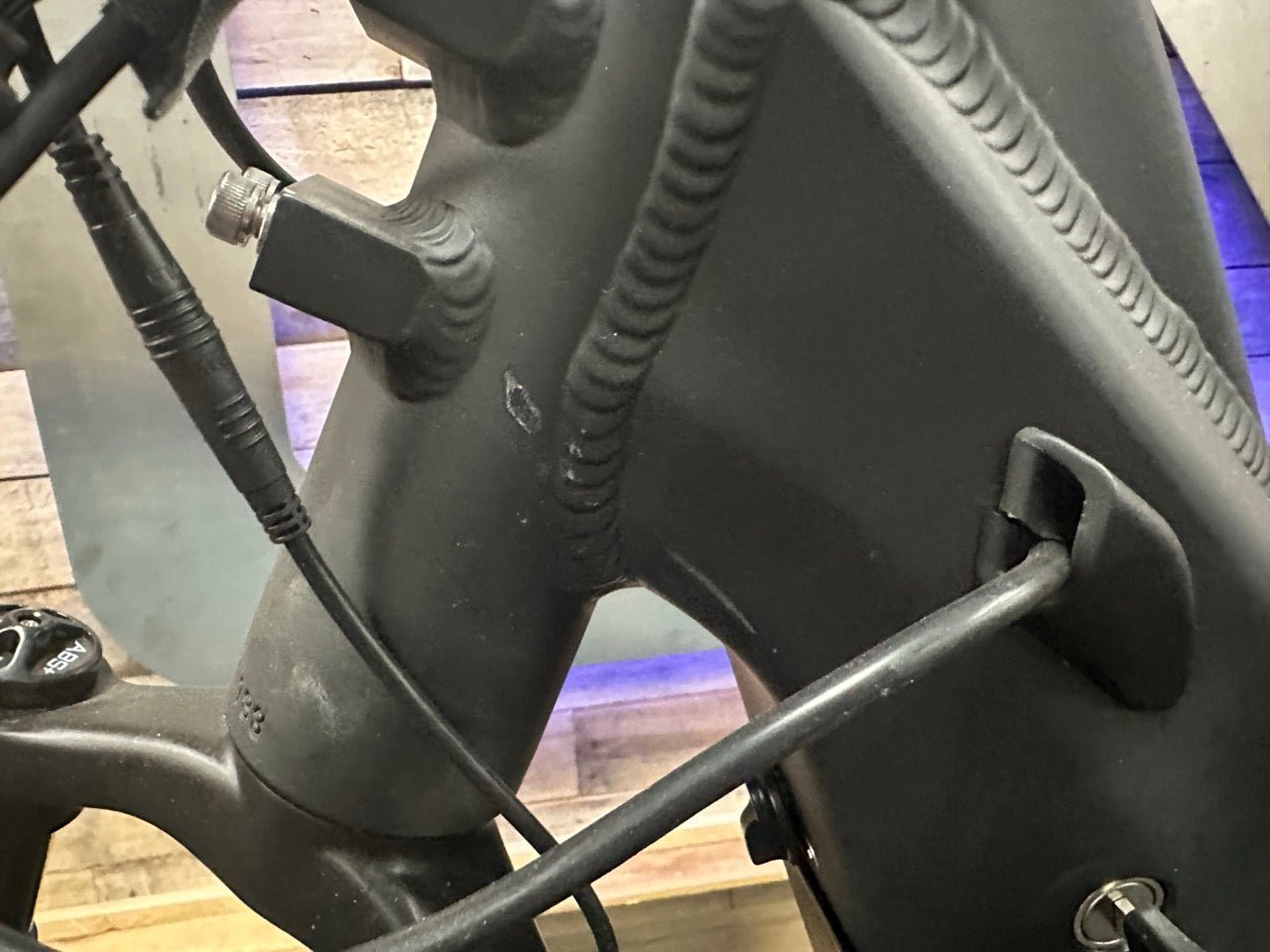 Grizzly / Matte Black / 21ah / #0138